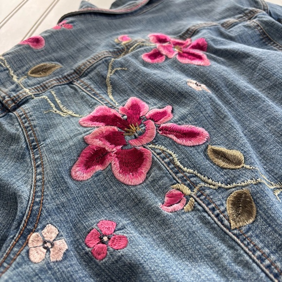 Sweet Floral Spring Embroidered Denim Jean Jacket XL 14 16 - Picture 6 of 8